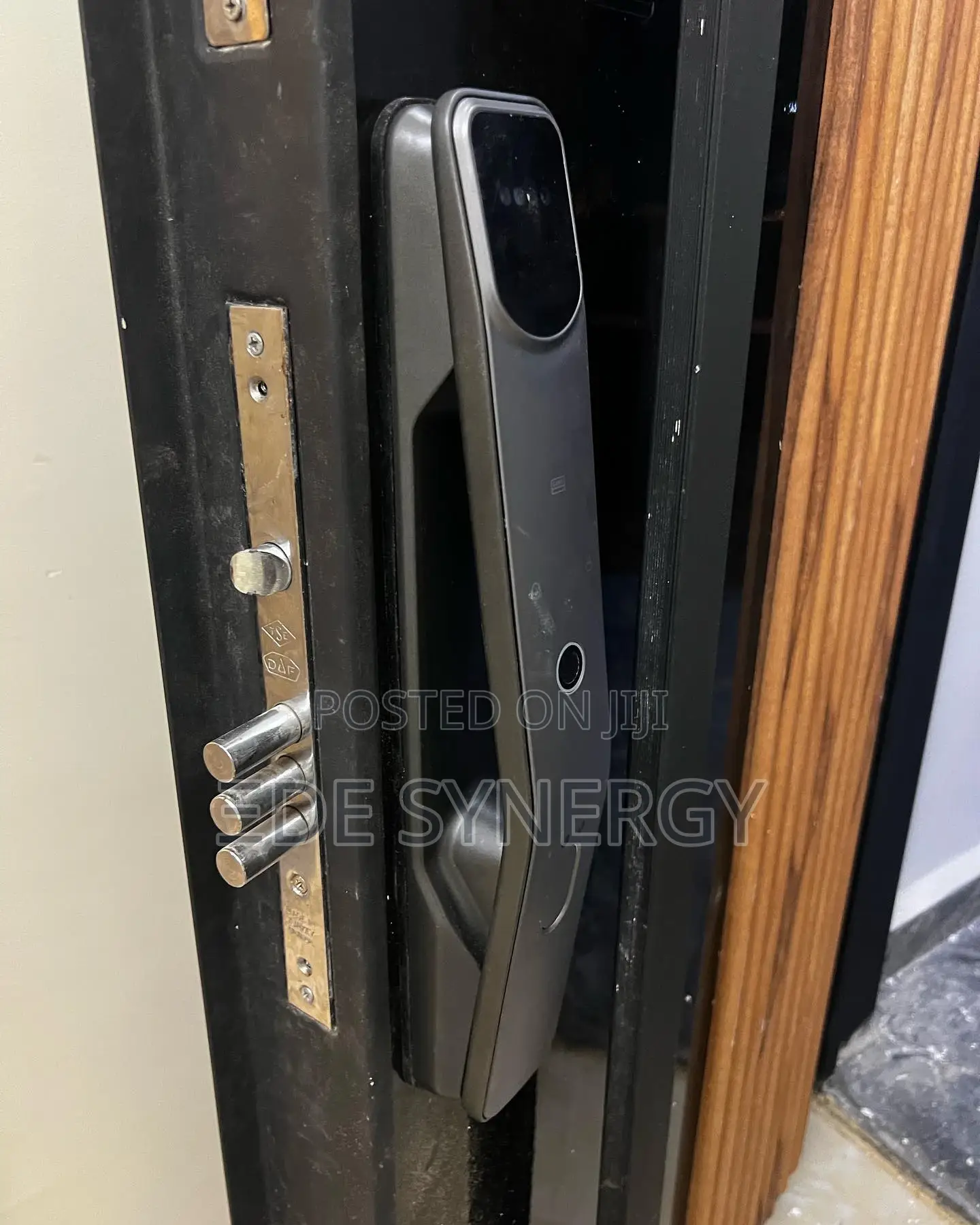 Wifi Enabled Biometric Smartlock Residential/Commercial Use