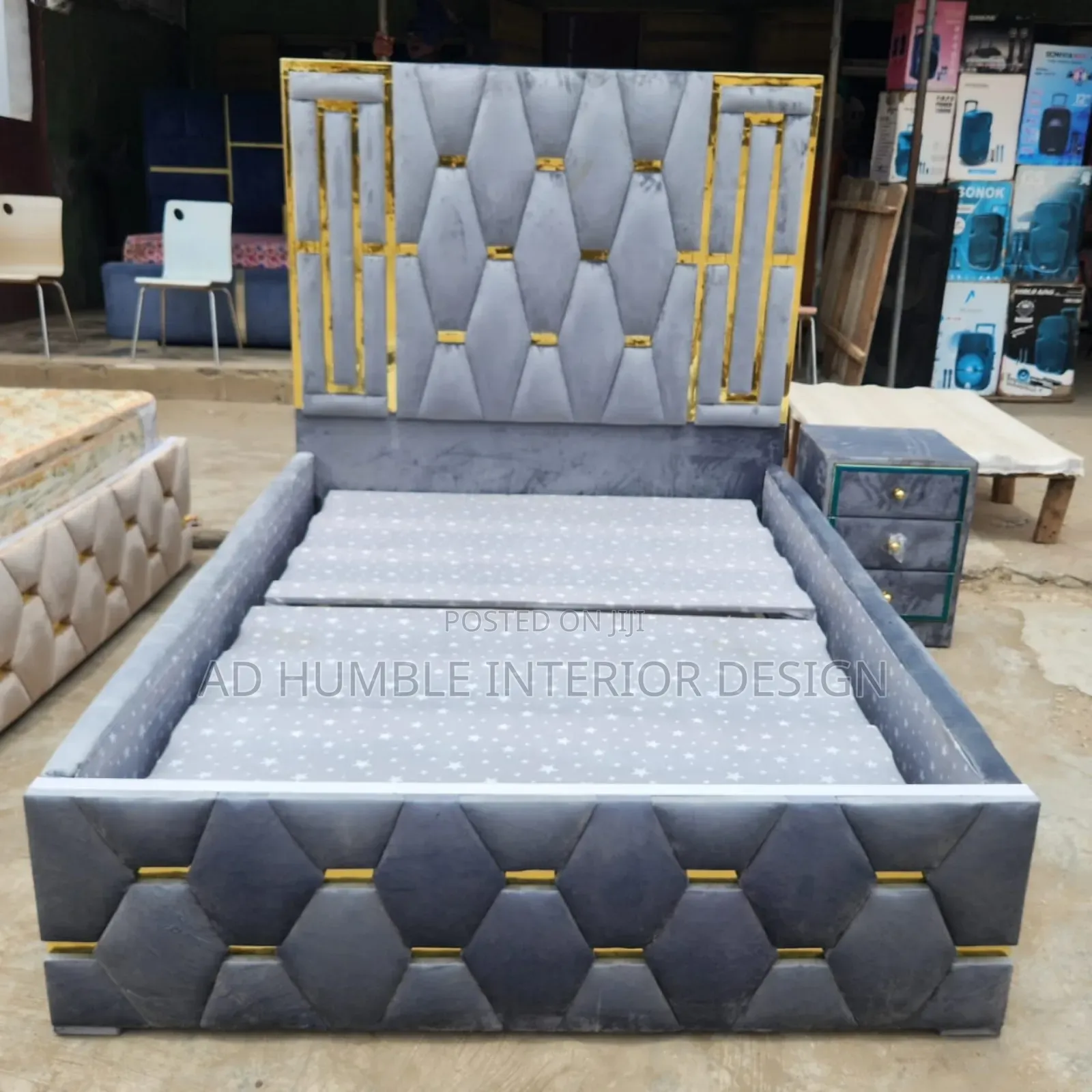 4/6 Padded Bedframe