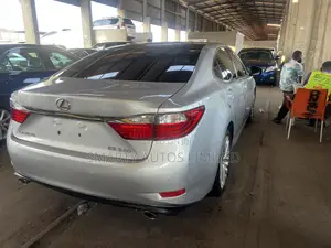 Lexus ES 350 FWD 2015 Silver