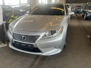 Lexus ES 350 FWD 2015 Silver