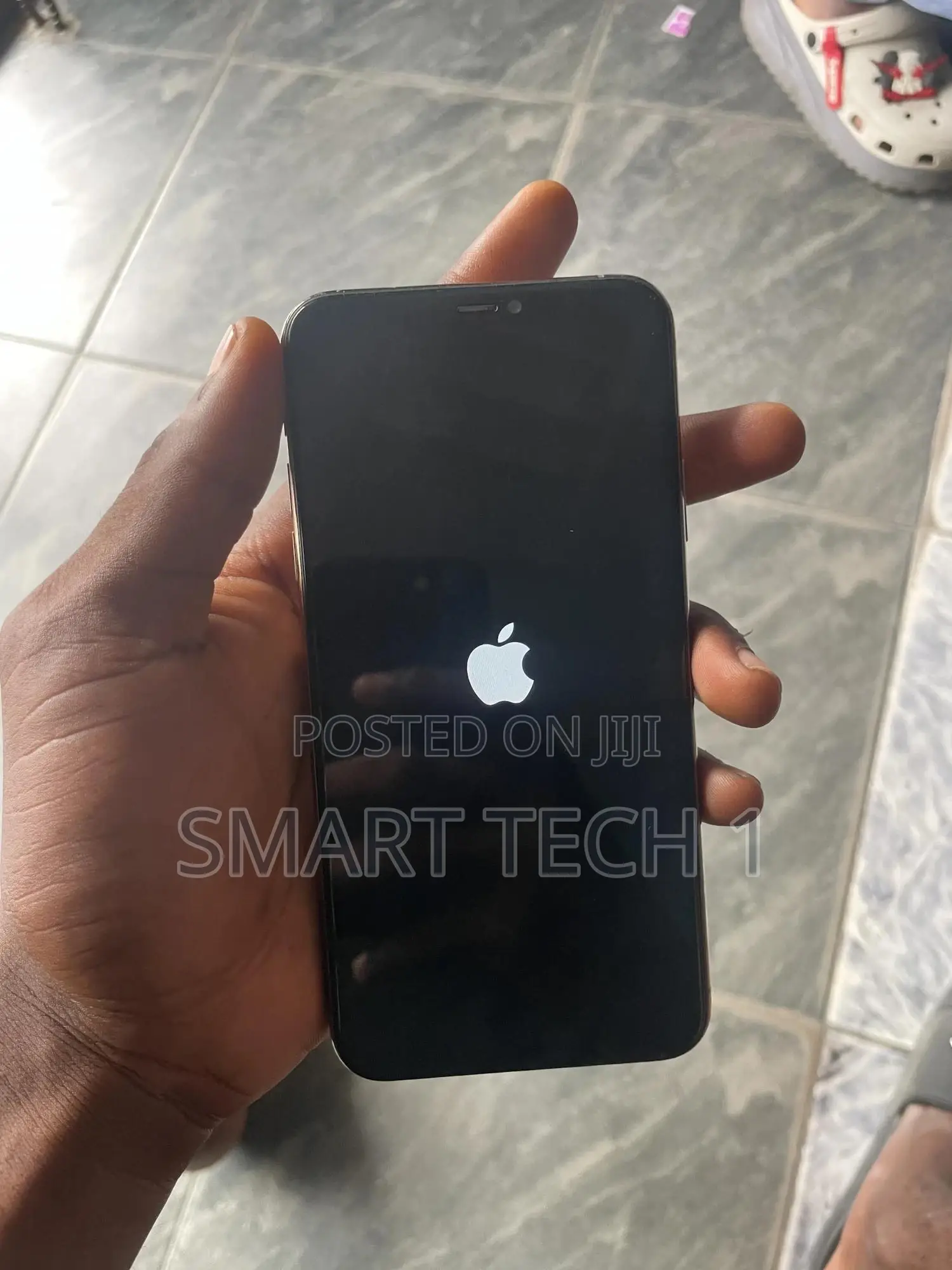 Apple iPhone 11 Pro Max 64 GB Gold