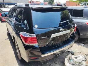 Toyota Highlander SE 3.5L 4WD 2013 Black