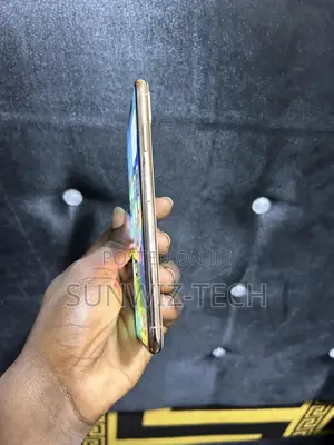 Apple iPhone XS Max 64 GB Gold