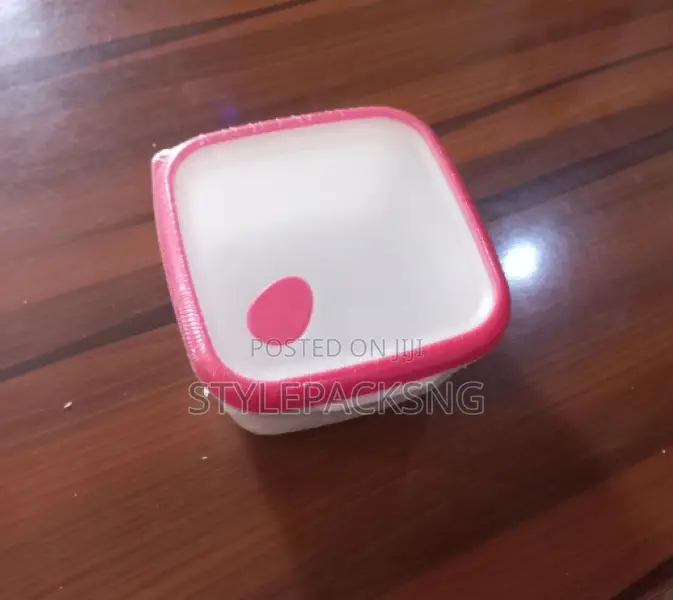 1.6 Litres Bowls/Containers With Steam Vent Cover