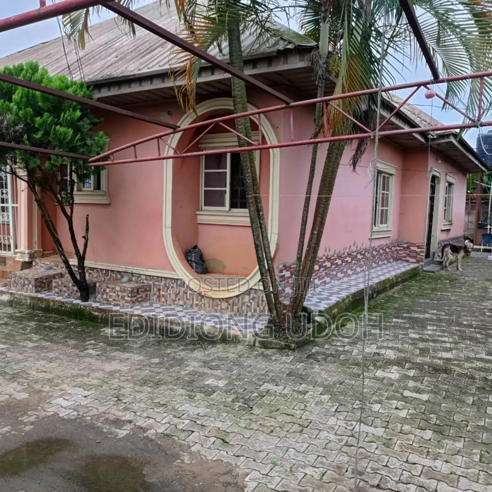 4bdrm Bungalow in Nwaniba Road, Uyo, for sale