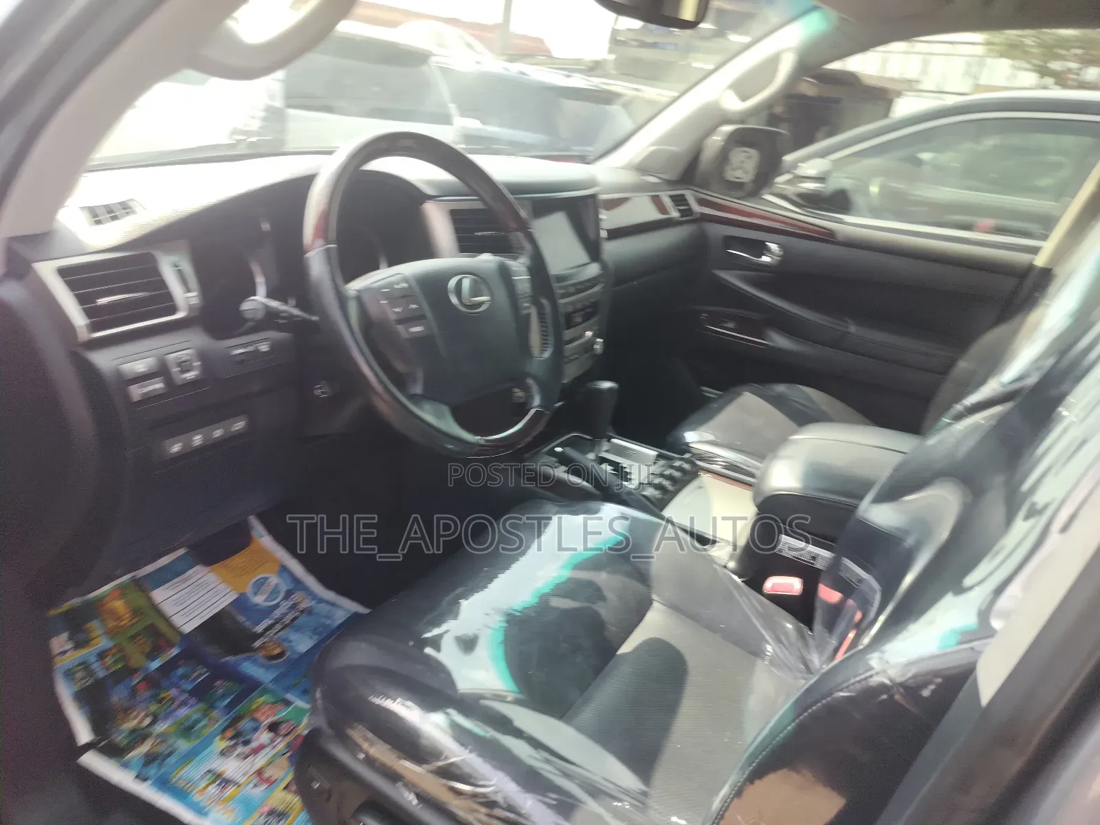 Lexus LX 570 2011 Gray
