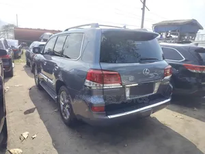 Lexus LX 570 2011 Gray