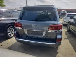 Lexus LX 570 2011 Gray