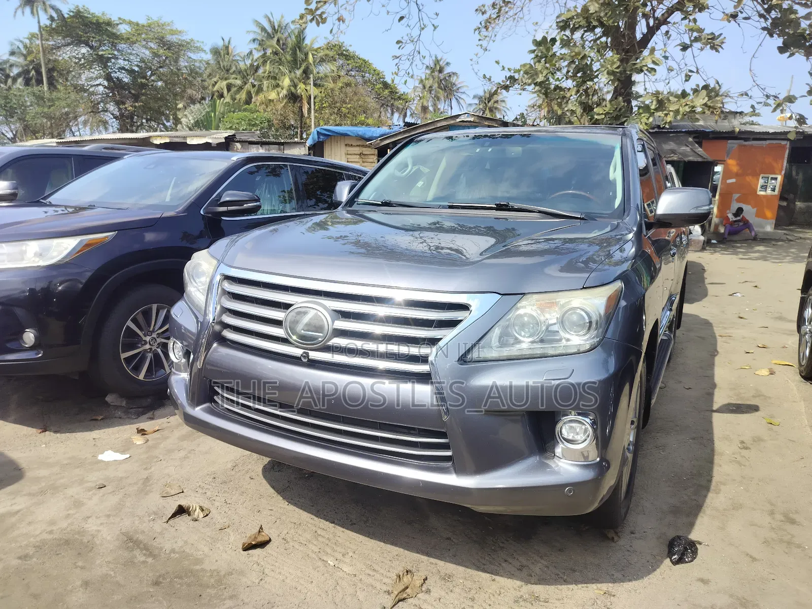 Lexus LX 570 2011 Gray