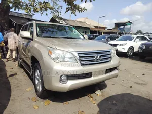 Lexus GX 460 Premium 2011 Gold