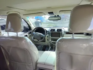 Lexus GX 460 Luxury 2015 White