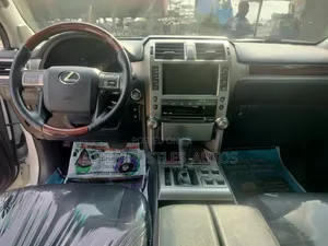 Lexus GX 460 Premium 2012 White