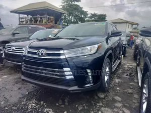 Toyota Highlander 2015 Black