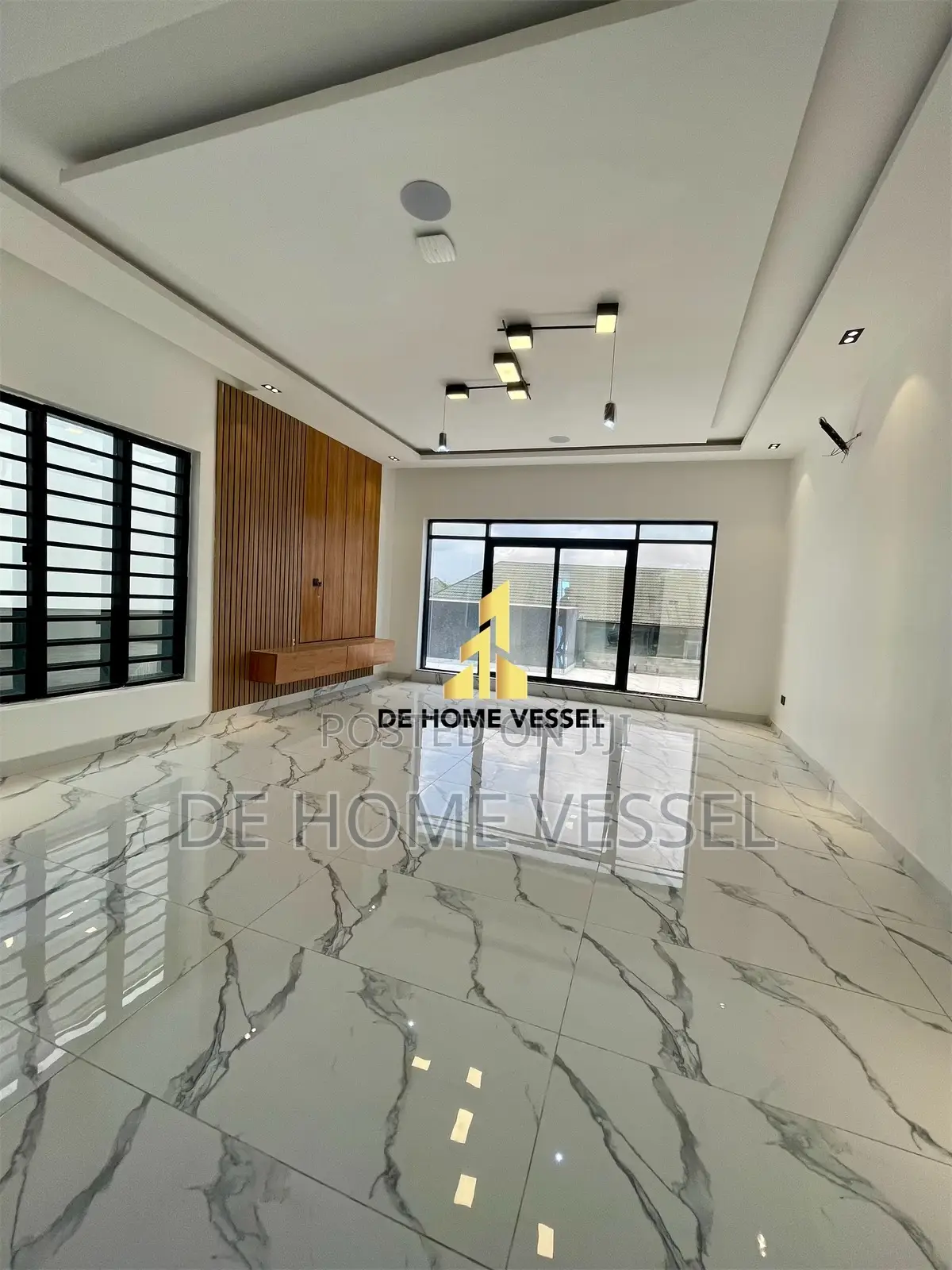 5bdrm Duplex In Lekki For Sale