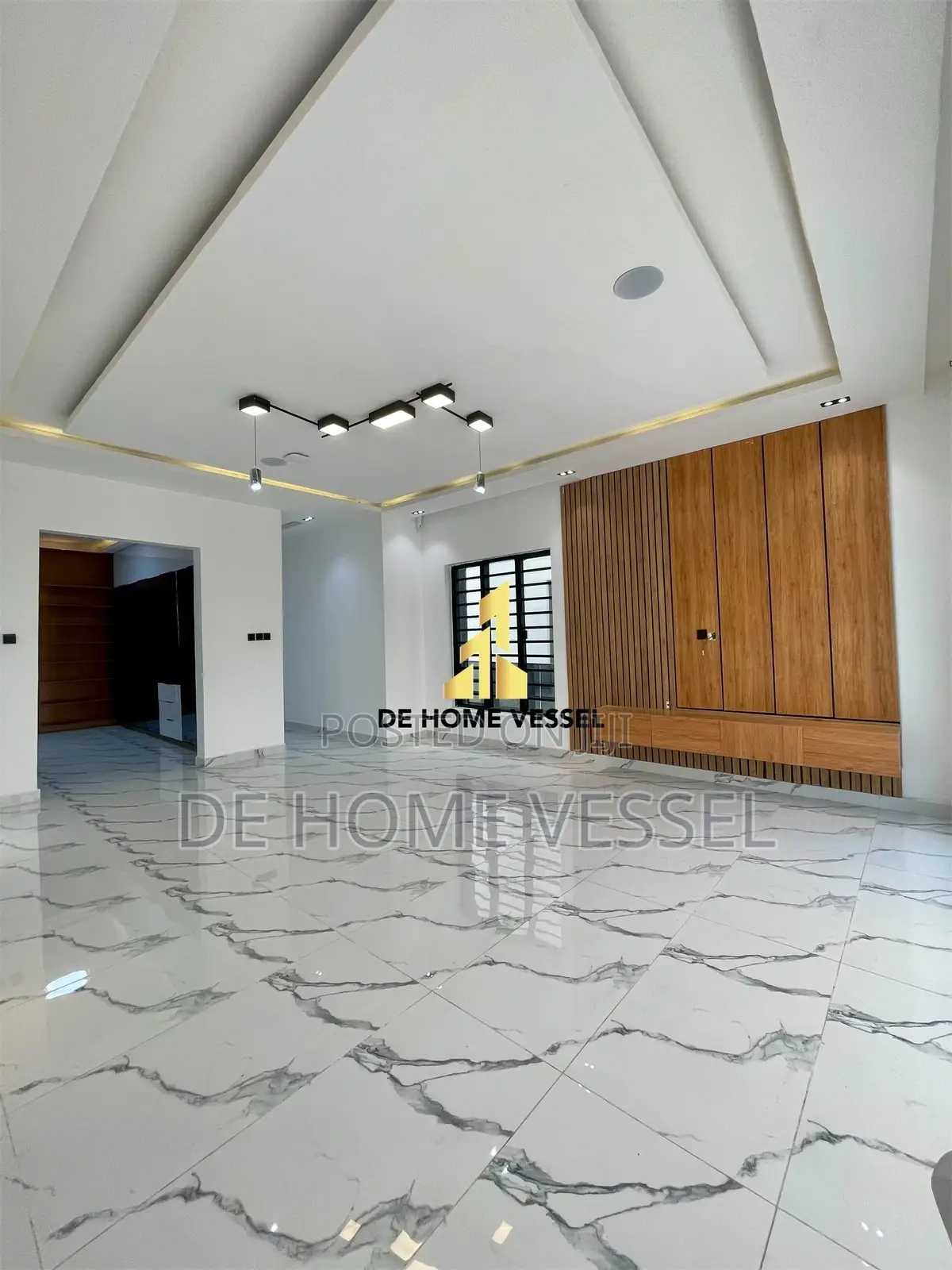 5bdrm Duplex In Lekki For Sale