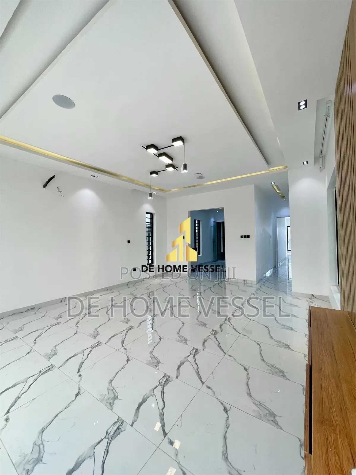 5bdrm Duplex In Lekki For Sale