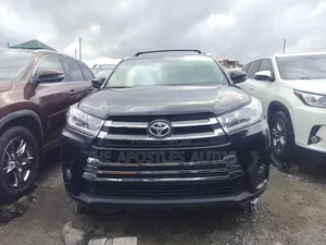 Toyota Highlander 2016 Black