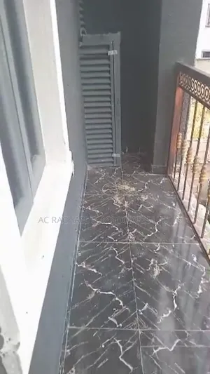 2bdrm Apartment in Peace Estate Ago for rent
