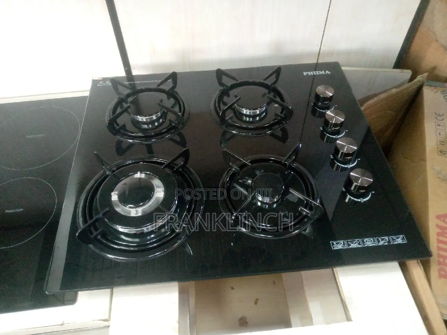 4 Burner Built-in Gas Cooker.