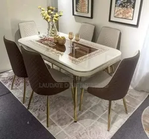 New Imported Classic 6 Seaters Dining Set
