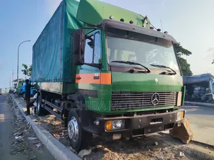 Mercedes Benz 1320
