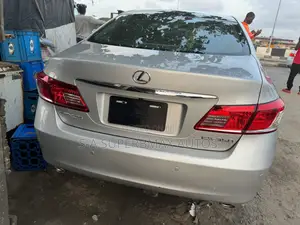 Lexus ES 350 2010 Silver
