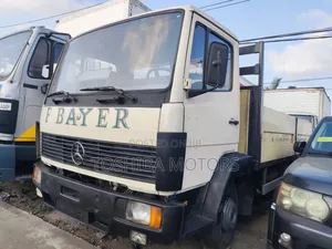 Mercedes Benz 814