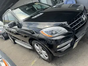 Mercedes-Benz M Class ML350 4MATIC 4dr SUV AWD (3.5L 6cyl 7A) 2015