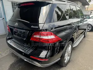 Mercedes-Benz M Class ML350 4MATIC 4dr SUV AWD (3.5L 6cyl 7A) 2015
