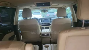 Toyota Highlander 2017 Red