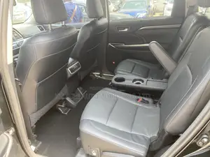 Toyota Highlander 2015 Black