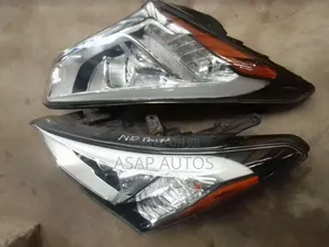 Headlamp for Hyundai Santa Fe 2012