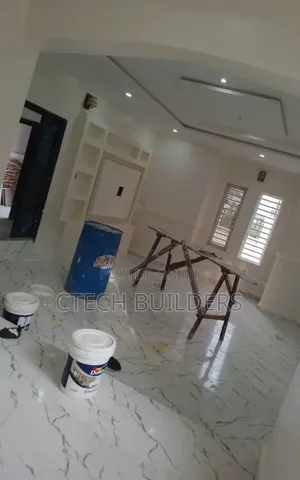 4bdrm Bungalow in Benin City for sale