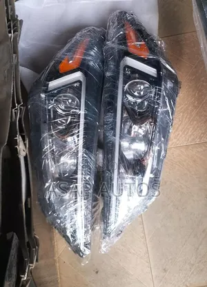 Headlamp for Hyundai Tucson 2019