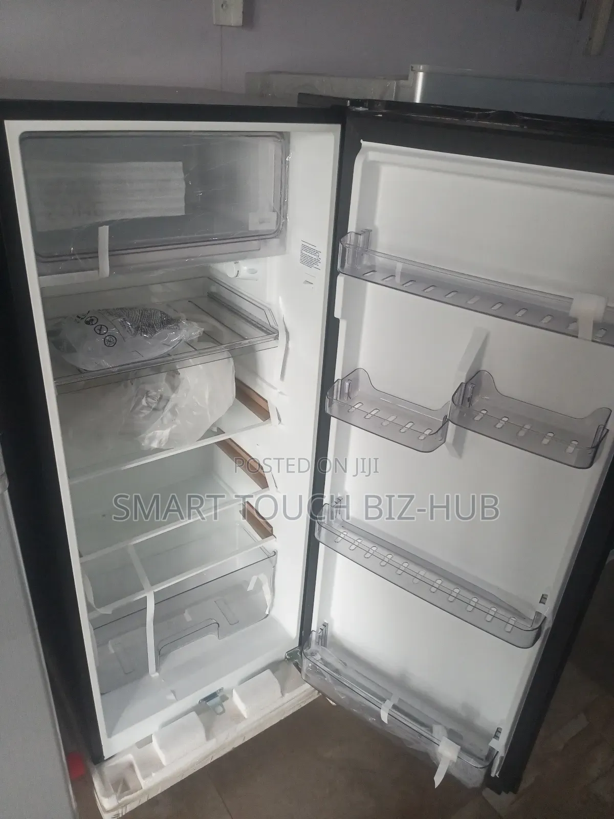 Midea Single Door Refrigerator 247l