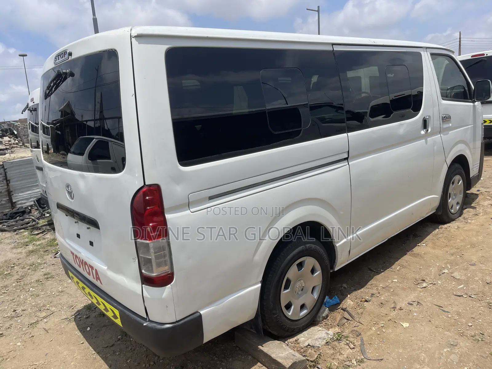 Toyota HiAce 2015 White