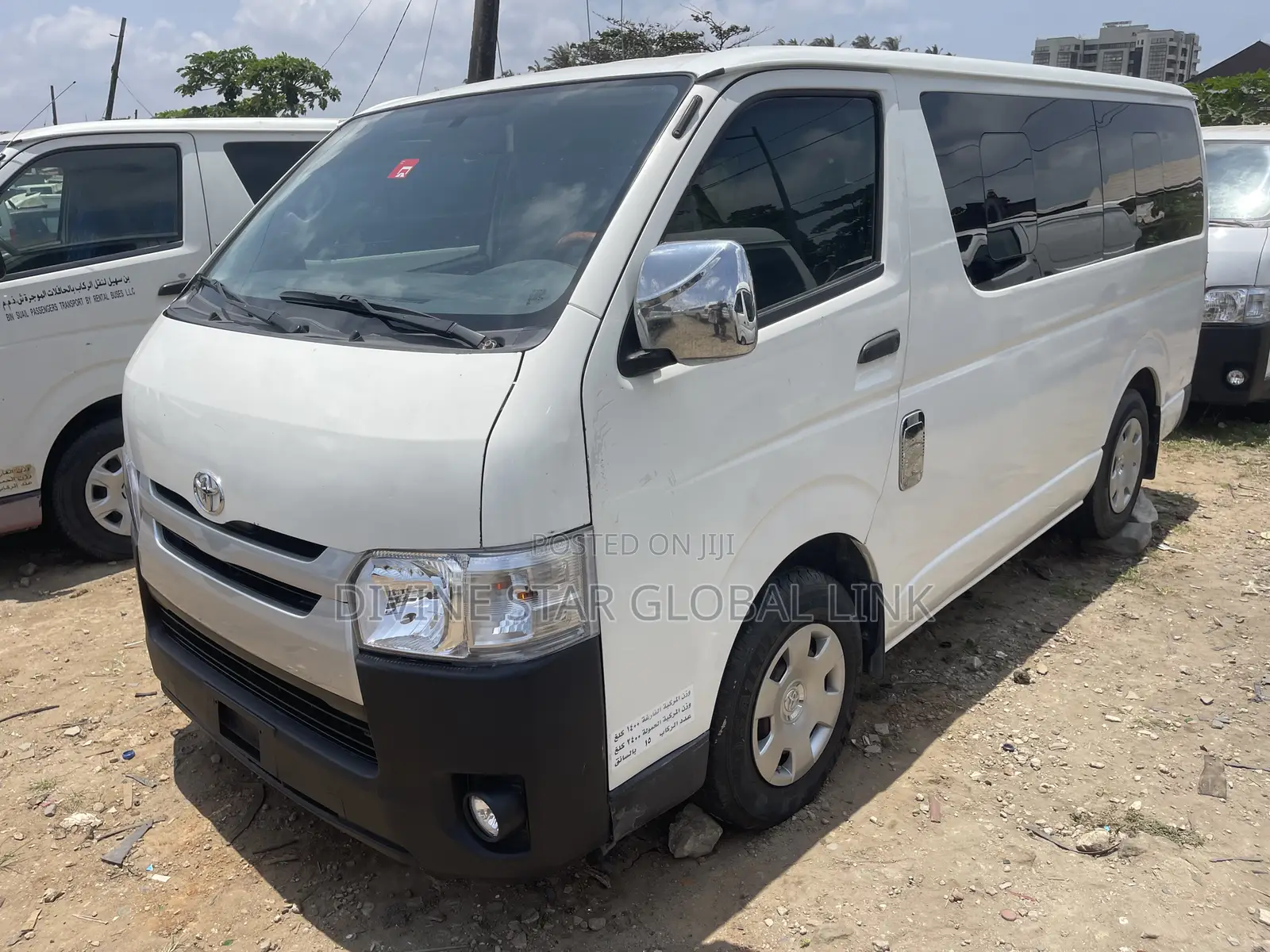 Toyota HiAce 2015 White