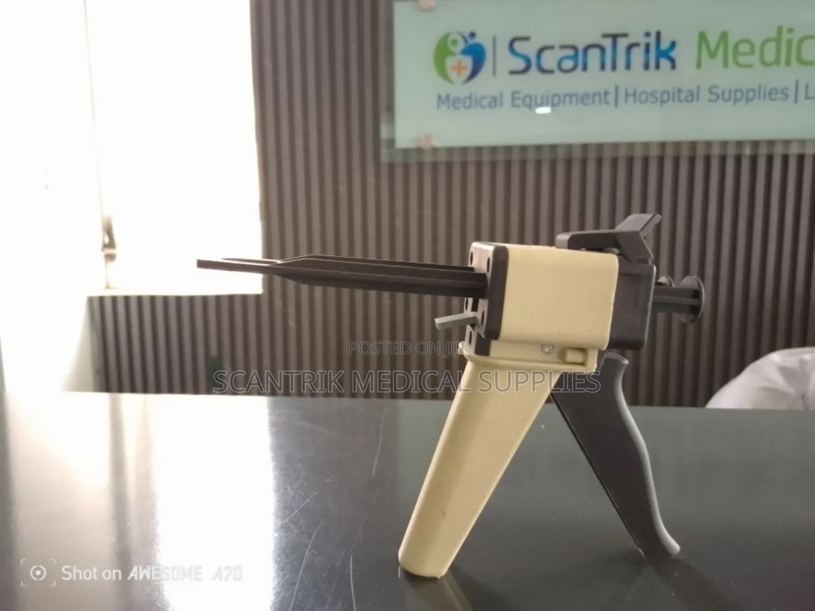 Dispensing Gun