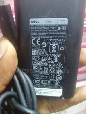 Photo - Dell 45W Type C Charger