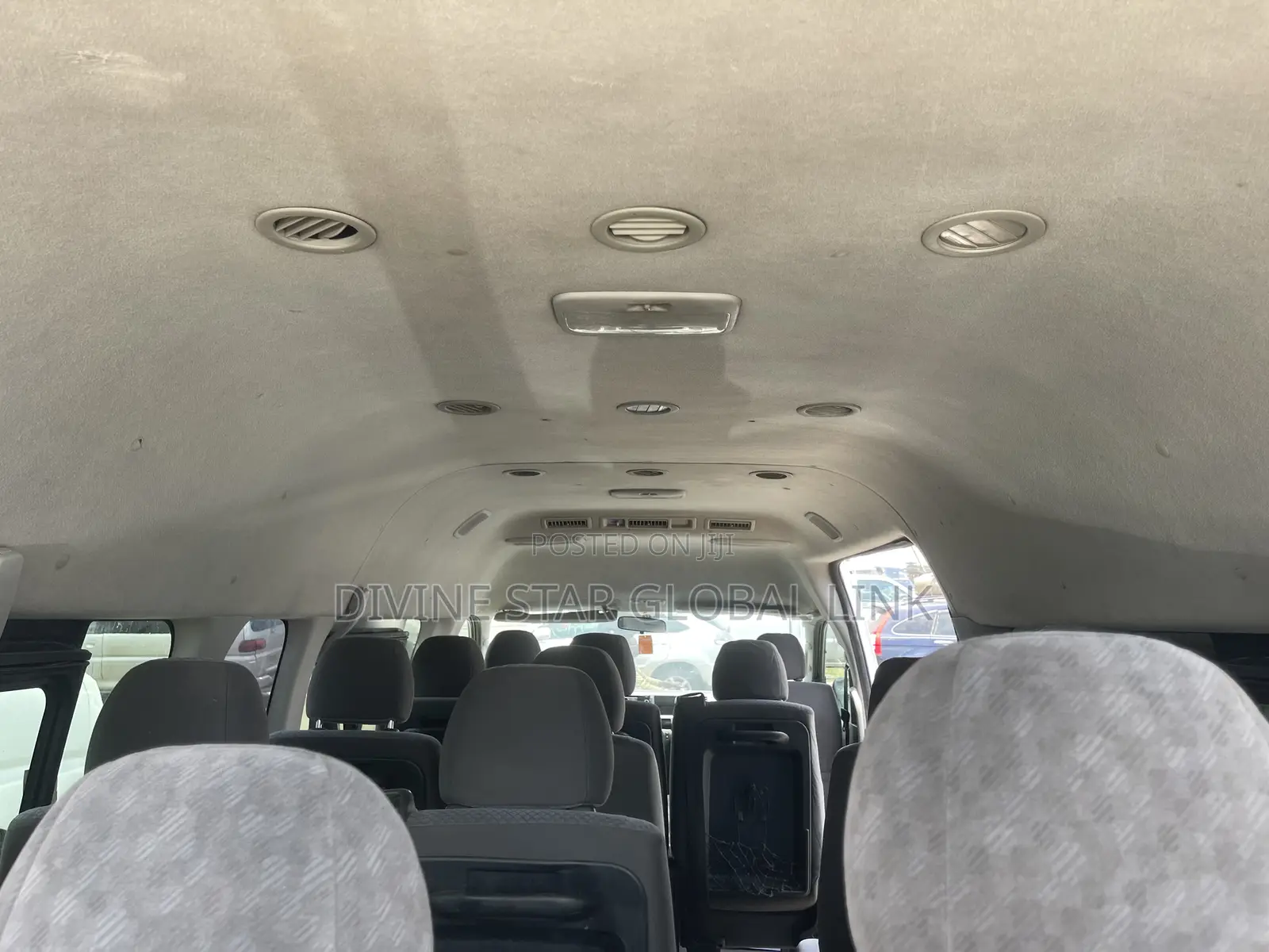 Toyota HiAce 2016 White