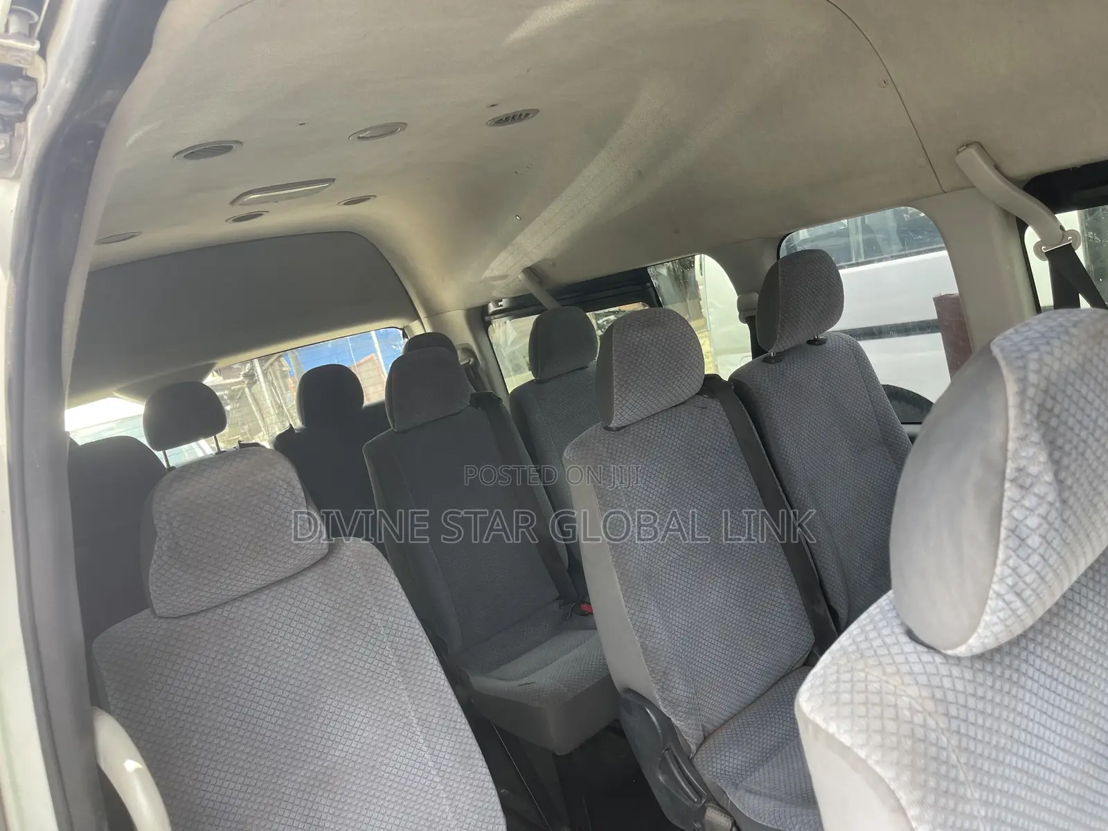 Toyota HiAce 2016 White
