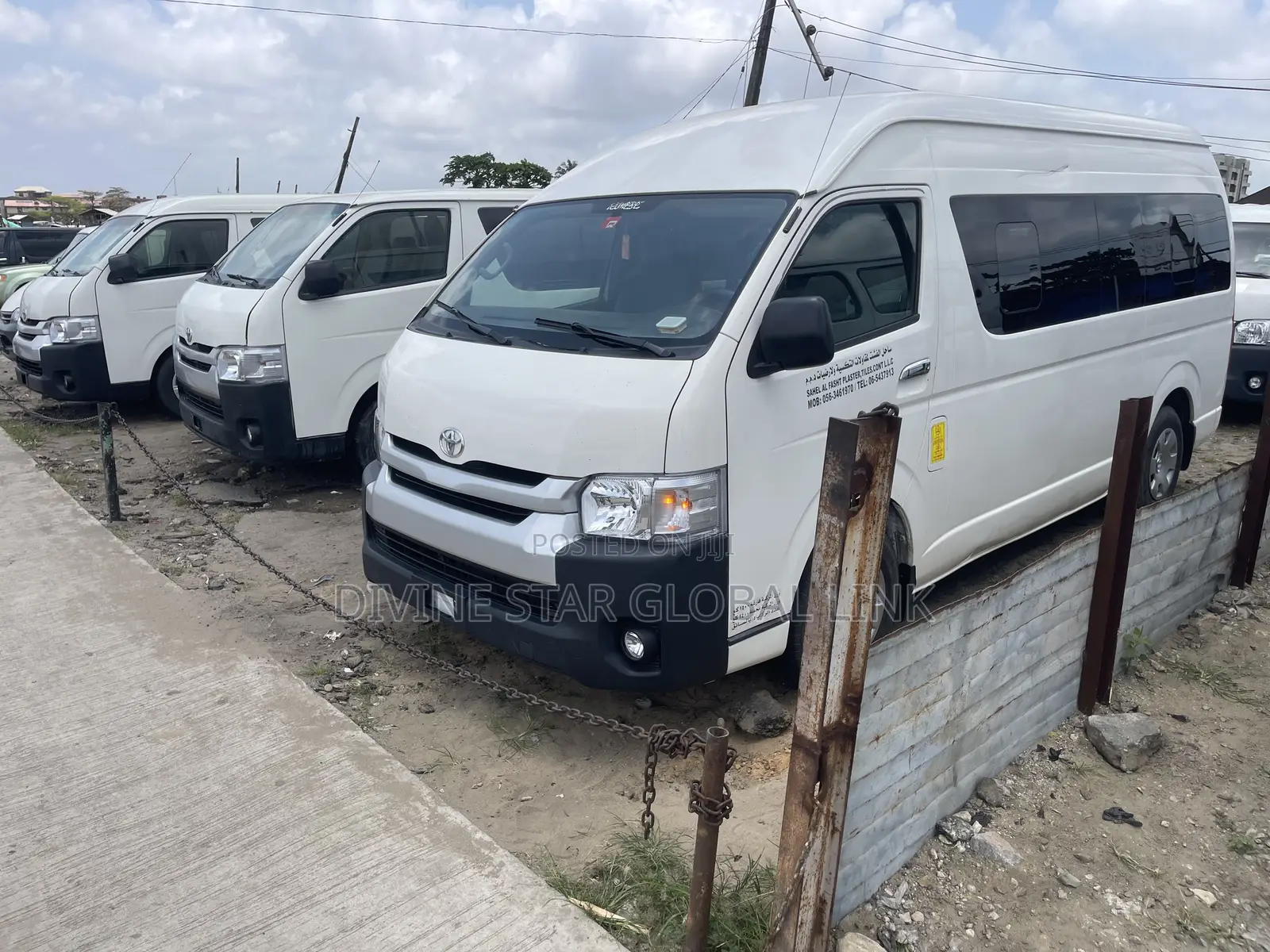Toyota HiAce 2016 White