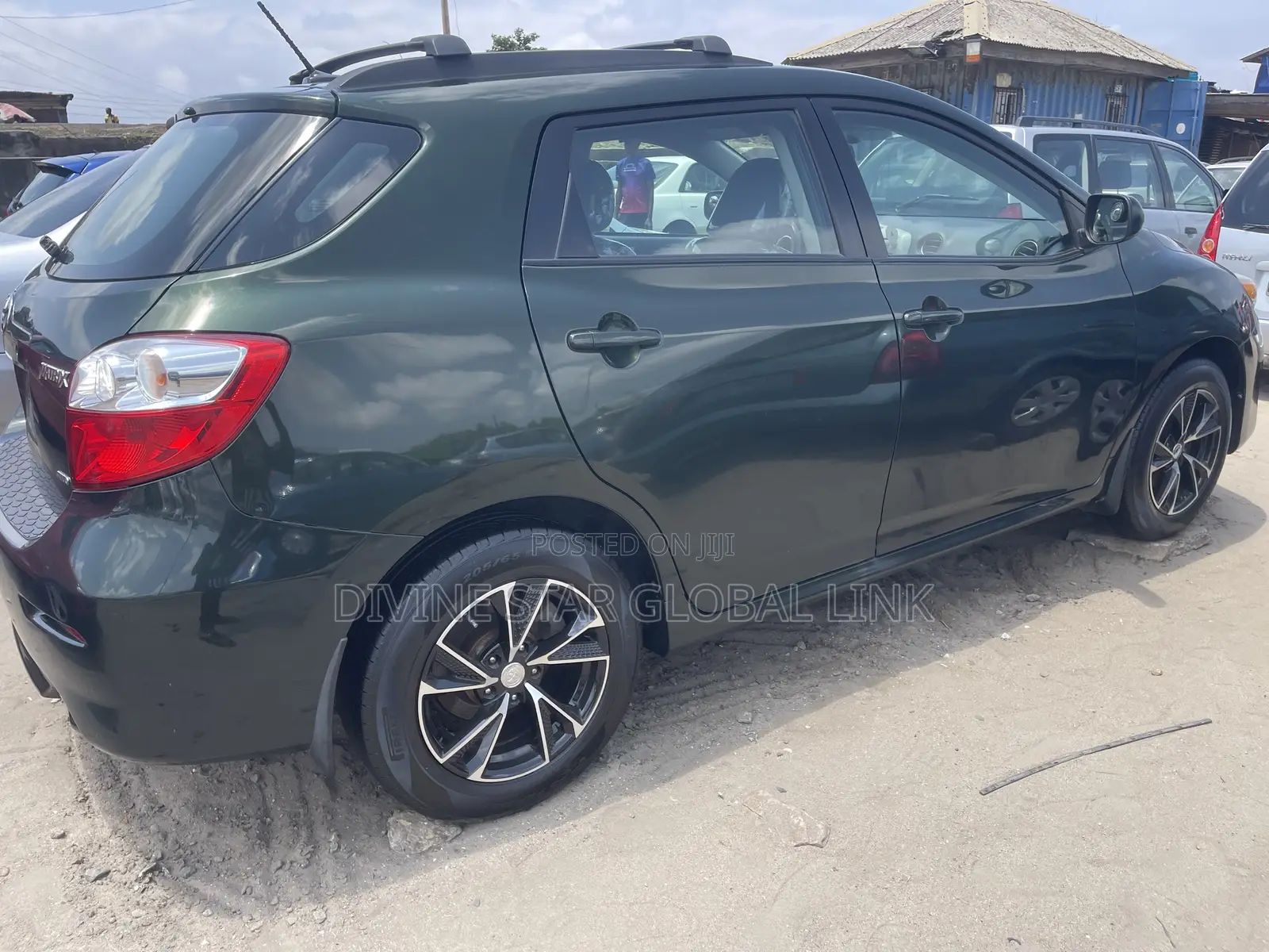 Toyota Matrix 2011 Green