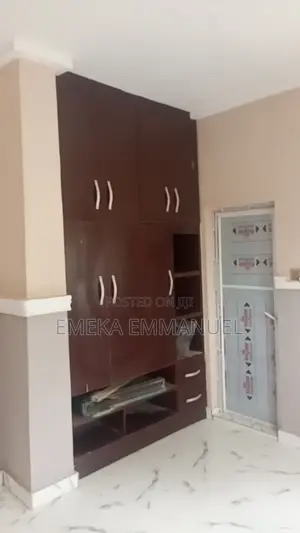 3bdrm Apartment in Kamali Estate, Awka for rent