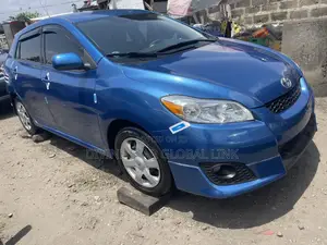 Toyota Matrix 2010 Blue