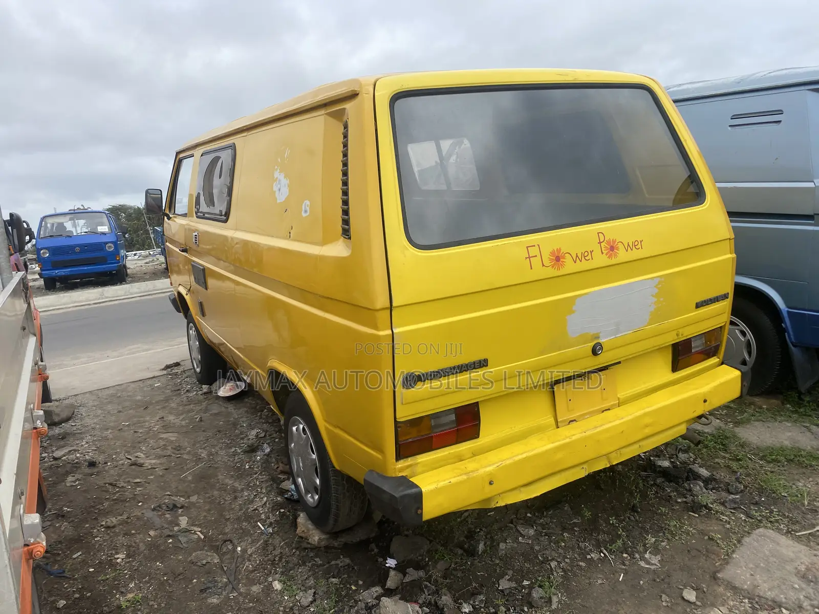 Volkswagen Transporter 2003 Yellow