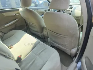 Toyota Corolla 2010 Gray