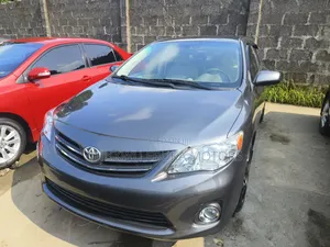 Toyota Corolla 2010 Gray