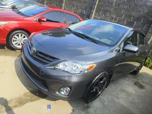 Toyota Corolla 2010 Gray