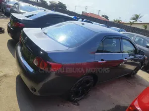 Toyota Corolla 2010 Gray